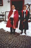 Burggraf Oldebor von Weyringhaus zu Raulsmark (Oliver Baeck) und ein Magier (Magnus Herrmann)